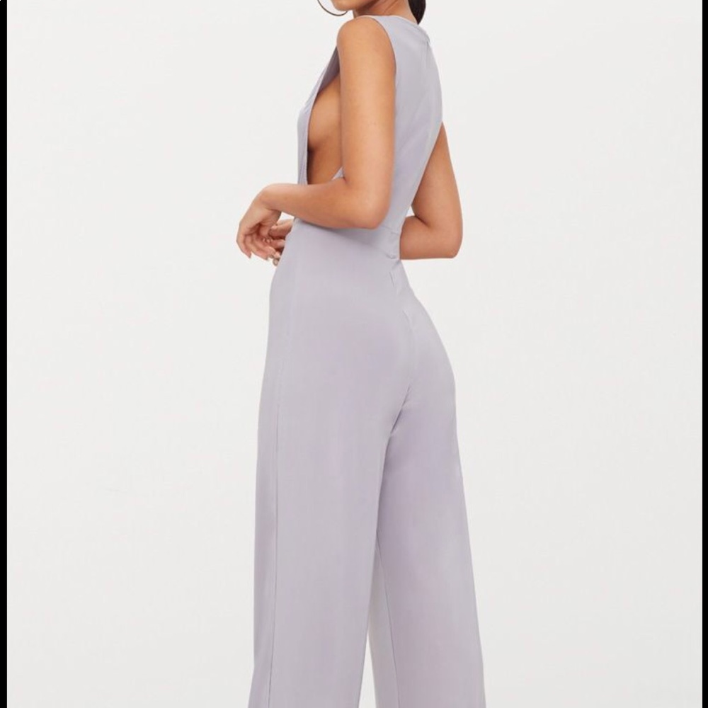 PrettyLittleThing: ice gray jumpsuit!